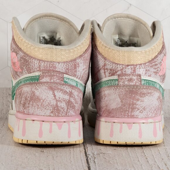 Air Jordan 1 Mid SE (GS) White/Green Glow-Arctic Punch DD1666-100 Size 5Y - Picture 10 of 11